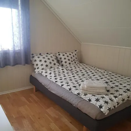 2 Bedrooms In Sommaroy Island *