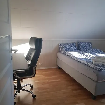 Apartment 2 Bedrooms In Sommaroy Island