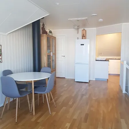 Apartment 2 Bedrooms In Sommaroy Island