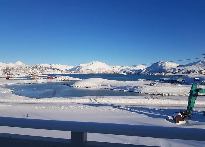 2 Bedrooms In Sommaroy Island דירה טרומסה